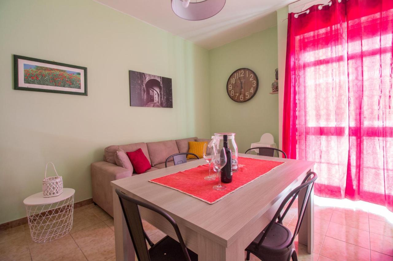 La Casa Di Stefania Apartment Lecce Bagian luar foto