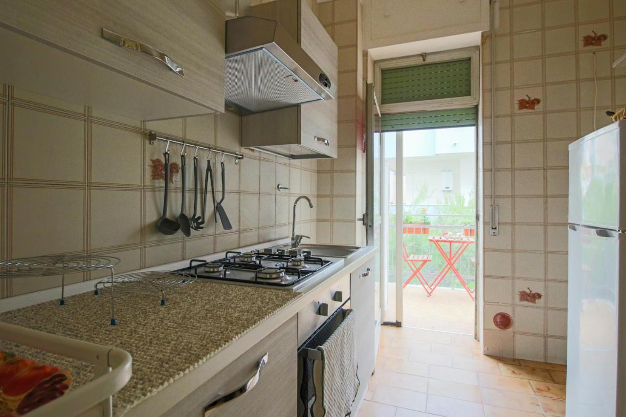 La Casa Di Stefania Apartment Lecce Bagian luar foto
